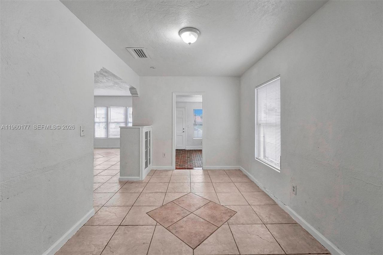 Please Call For Address, Miami, FL 33135 Photo