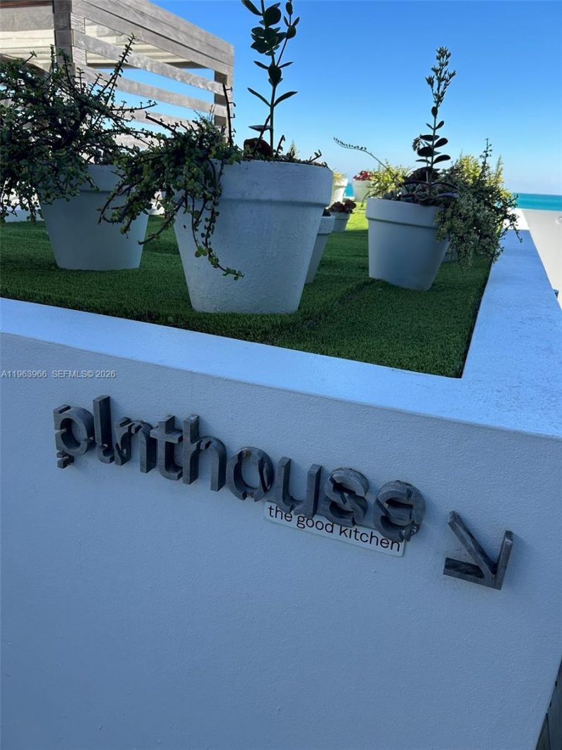 2301 Collins Ave , Unit 543, Miami Beach, FL 33139 Photo