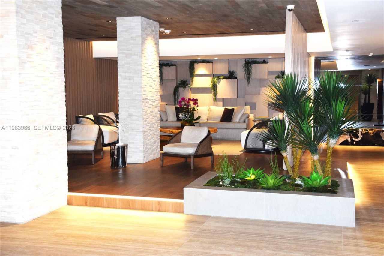 2301 Collins Ave , Unit 543, Miami Beach, FL 33139 Photo