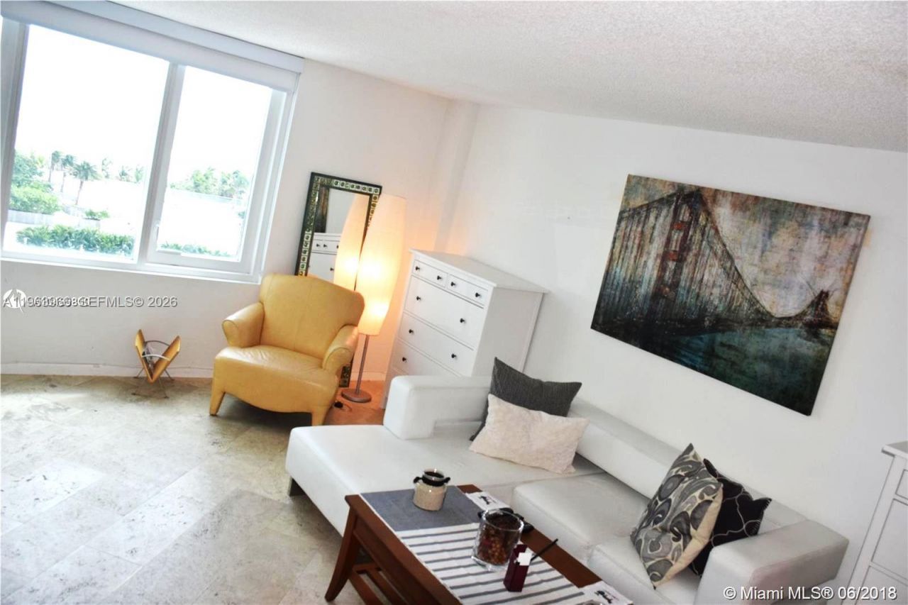 2301 Collins Ave , Unit 543, Miami Beach, FL 33139 Photo