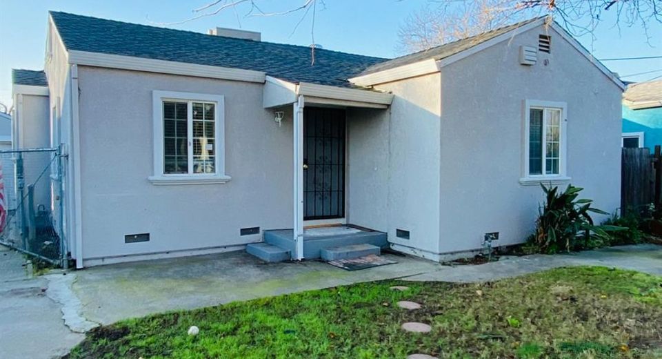 2372 North Ave, Sacramento, CA 95838 Photo