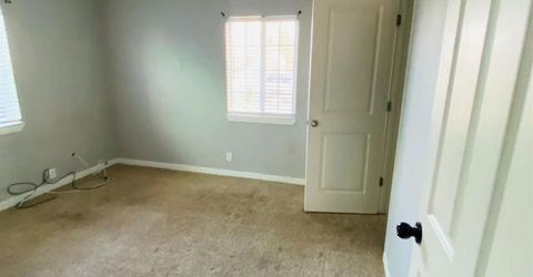 2372 North Ave, Sacramento, CA 95838 Photo