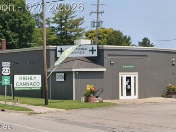 108 N US Highway 23, Harrisville, MI 48740