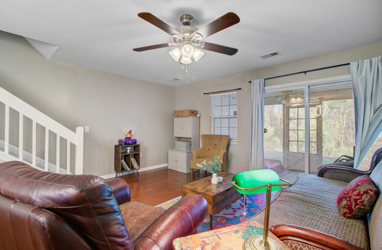 1003 Pine Bluff Drive Photo 10