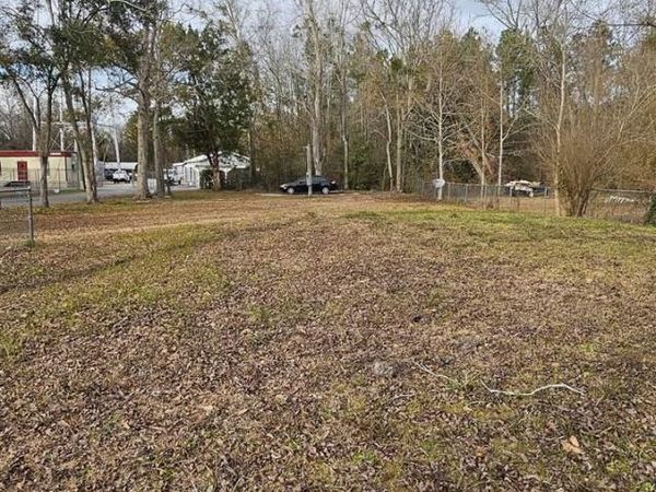 14 Williams Ditch Rd, Cantonment, FL 32533