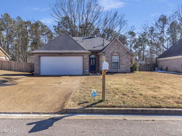 6108 Kingsview Drive, Horn Lake, MS 38637