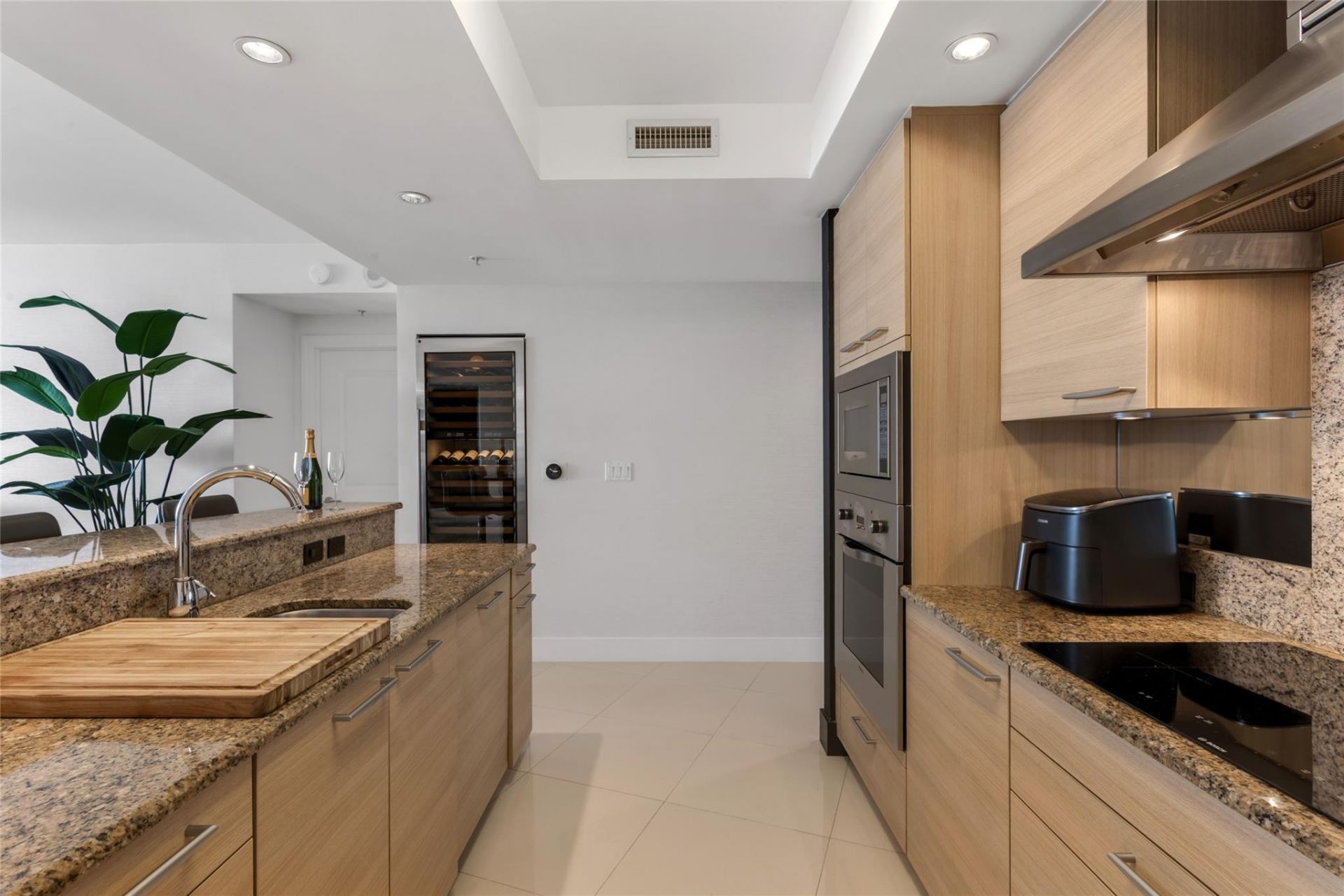 1 N Ocean Boulevard, Unit 1603, Pompano Beach, FL 33062 Photo