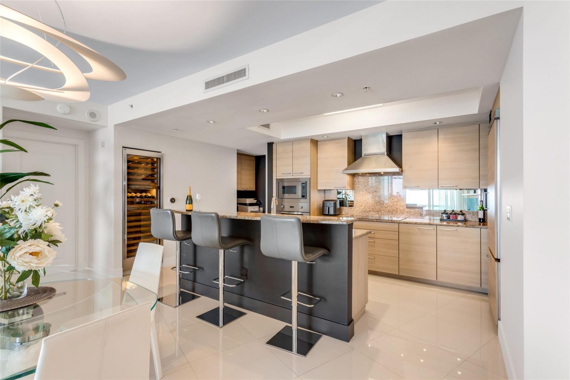 1 N Ocean Boulevard, Unit 1603, Pompano Beach, FL 33062 Photo