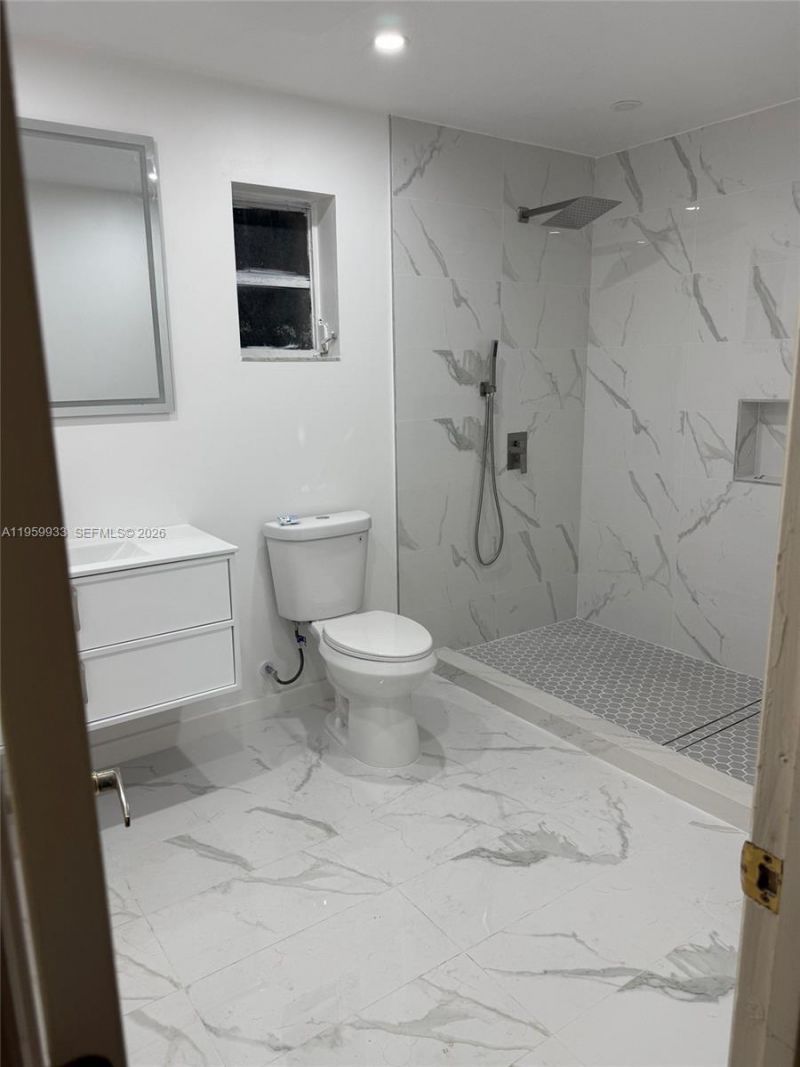 19051 SW 136th St, Miami, FL 33196 Photo