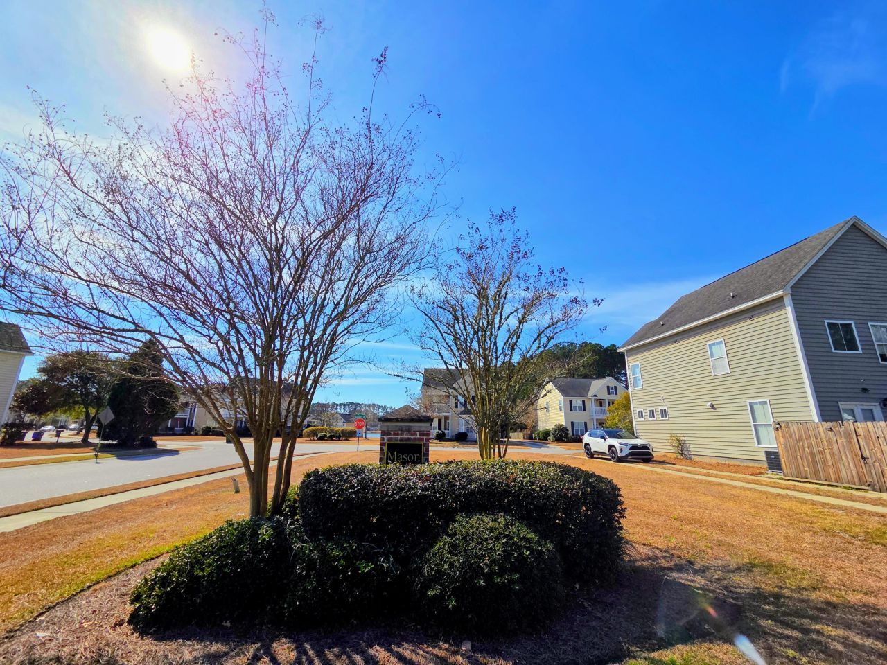 186 Avonshire Drive Photo 23