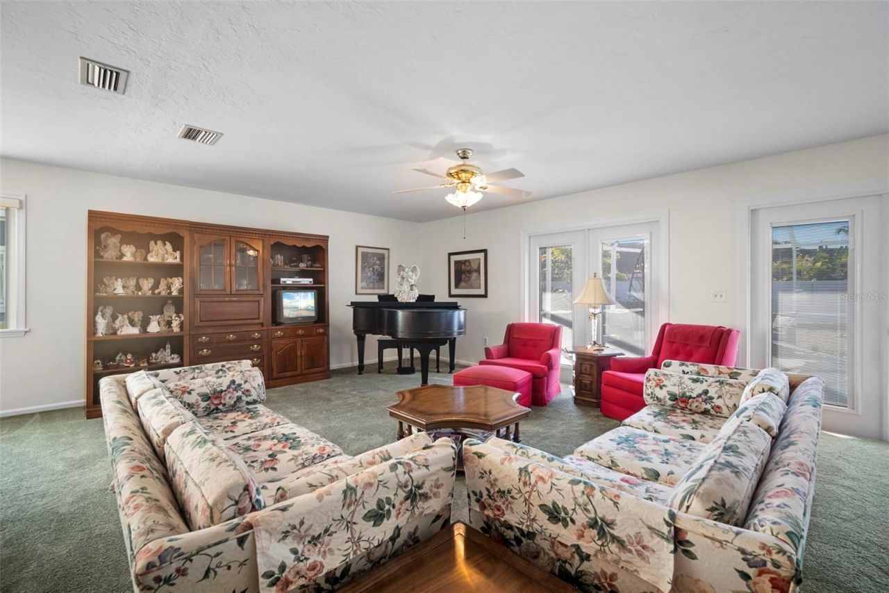 6936 Arbor Oaks Circle, Bradenton, FL 34209 Photo