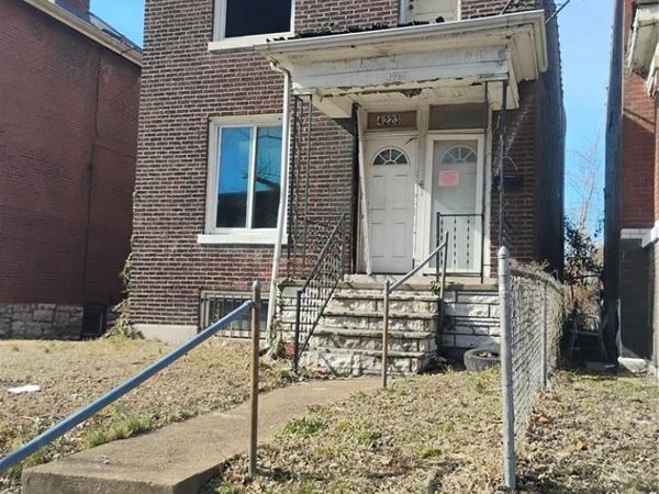 4223 Athlone Avenue , St Louis, MO 63115