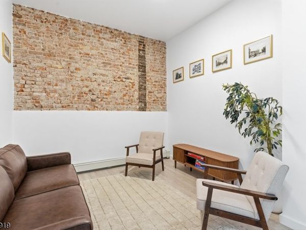 295 Dr Mlk Blvd, Newark, NJ 07102