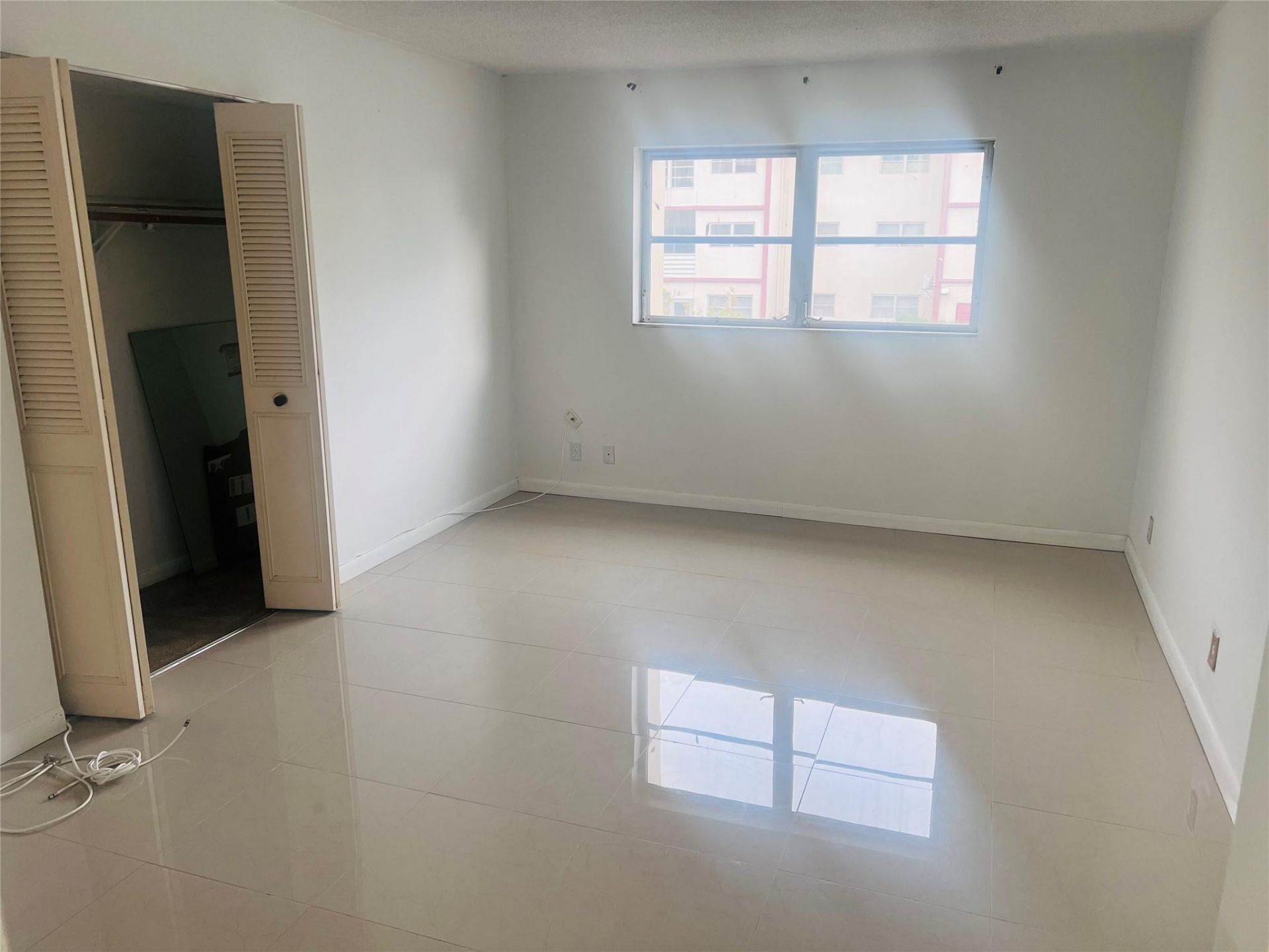 4046 NW 19th Street, Unit 203, Fort Lauderdale, FL 33313 Photo