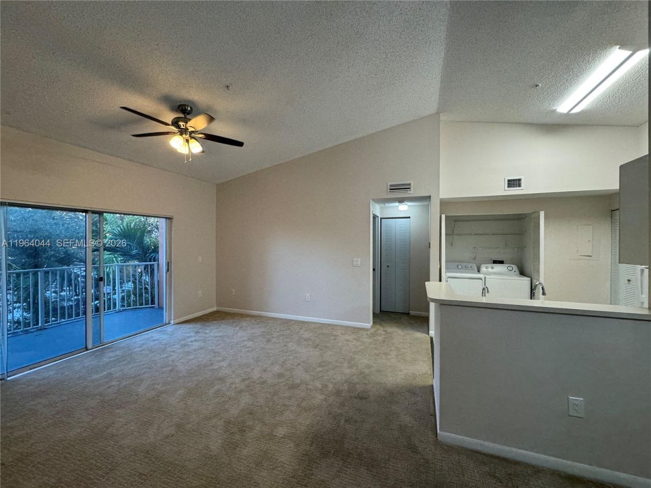 6936 SW 39th St, Unit D303, Davie, FL 33314 Main Photo