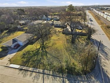 8240 Carbondale Street, Dallas, TX 75216