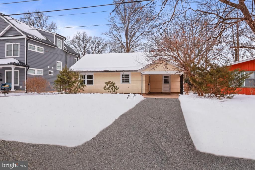 202 Linden Lane, Princeton, NJ 08540 Main Photo