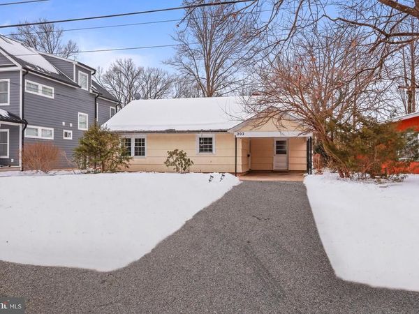 202 LINDEN LANE, PRINCETON, NJ 08540