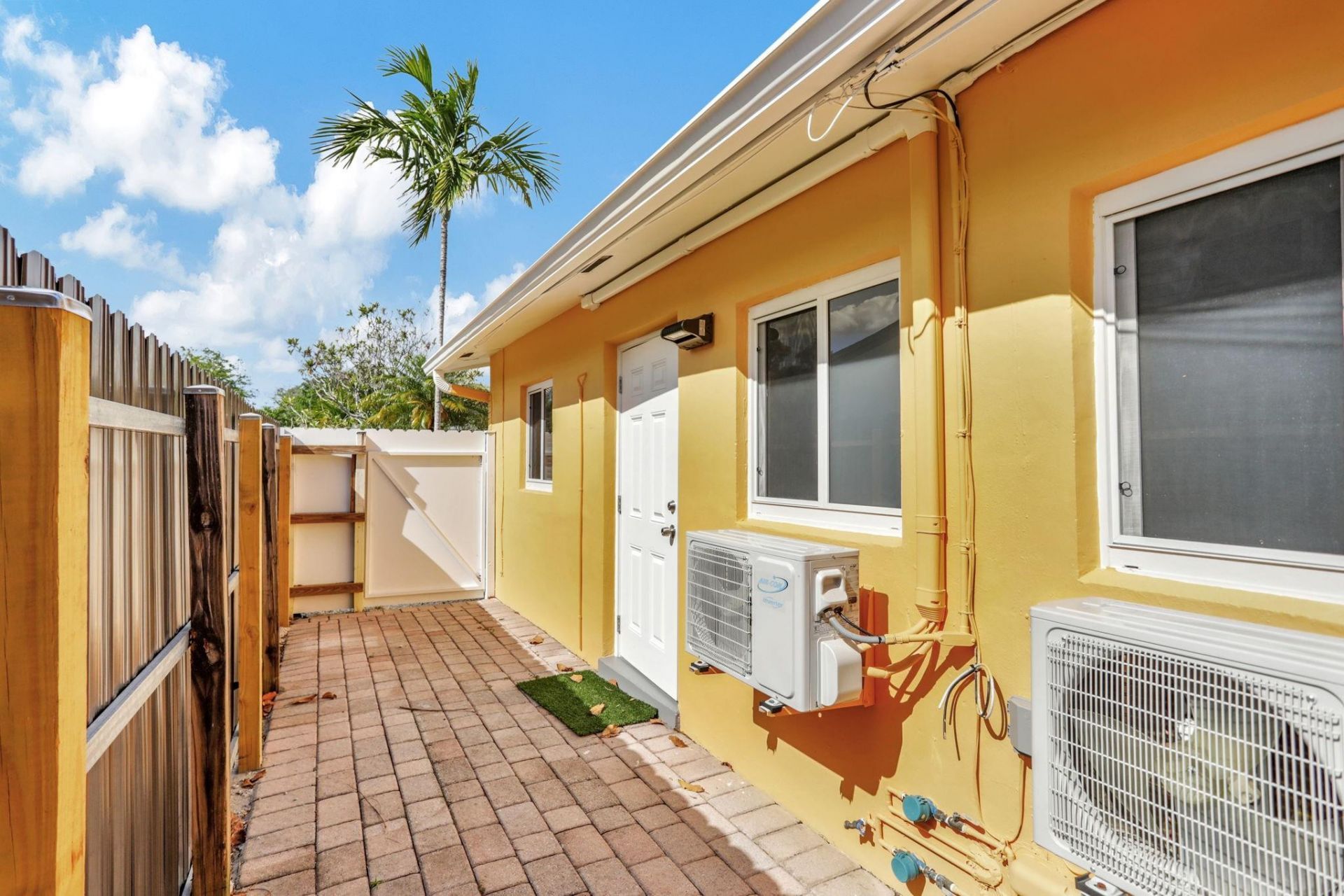 1000 SW 30th Street, Unit 1, Fort Lauderdale, FL 33315 Photo