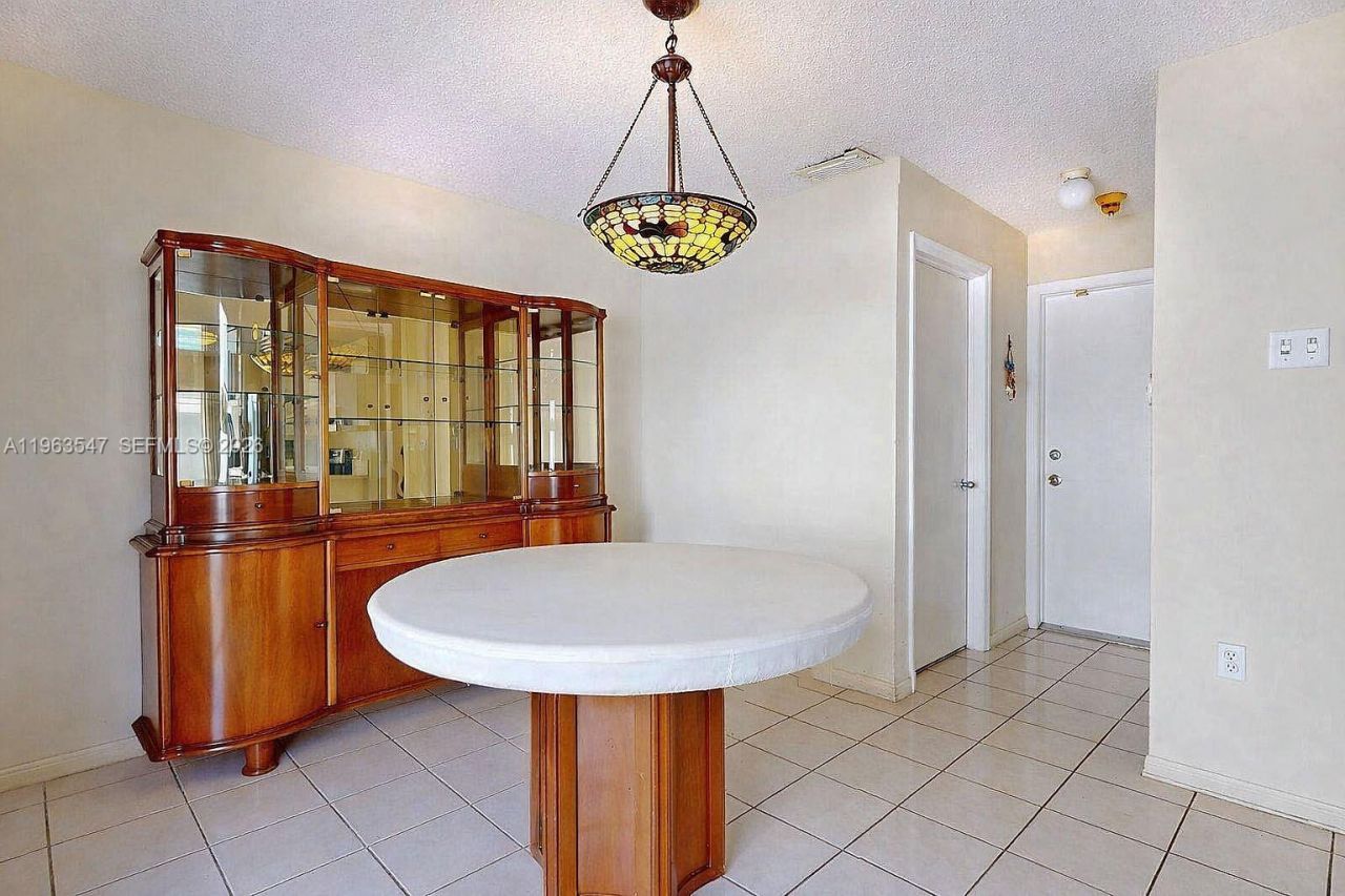 6322 SW 112th Pl, Miami, FL 33173 Photo