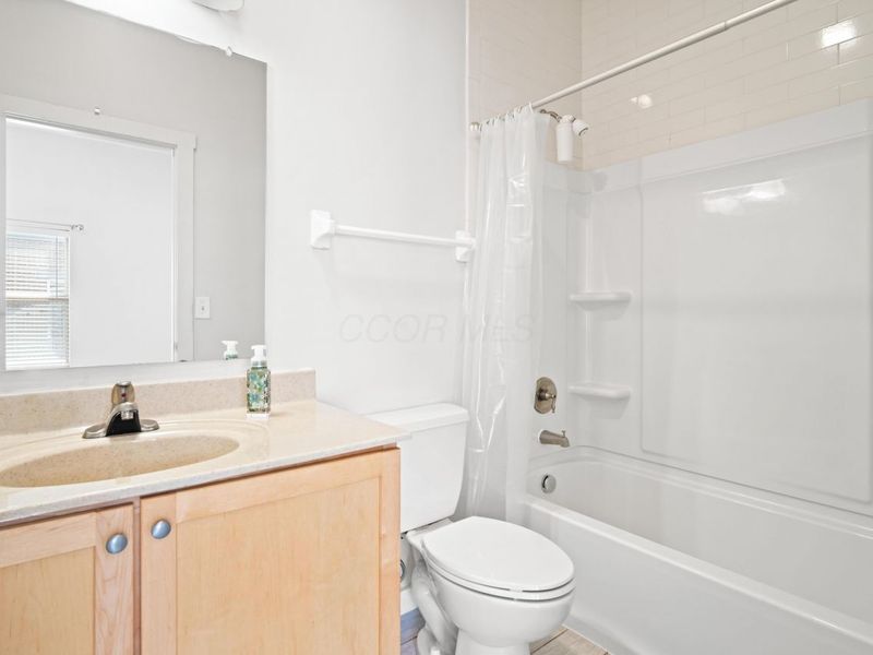 995 S Wall Street, Columbus, OH 43206 Photo 22