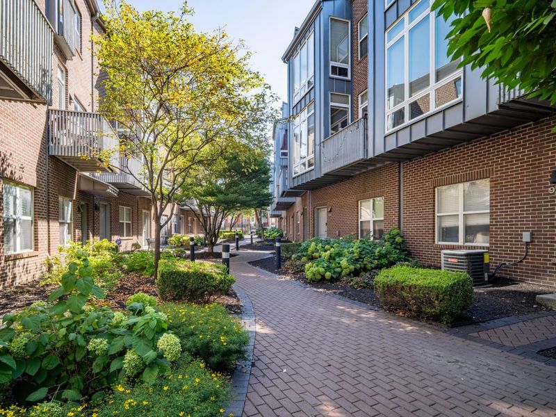 995 S Wall Street, Columbus, OH 43206 Photo 24