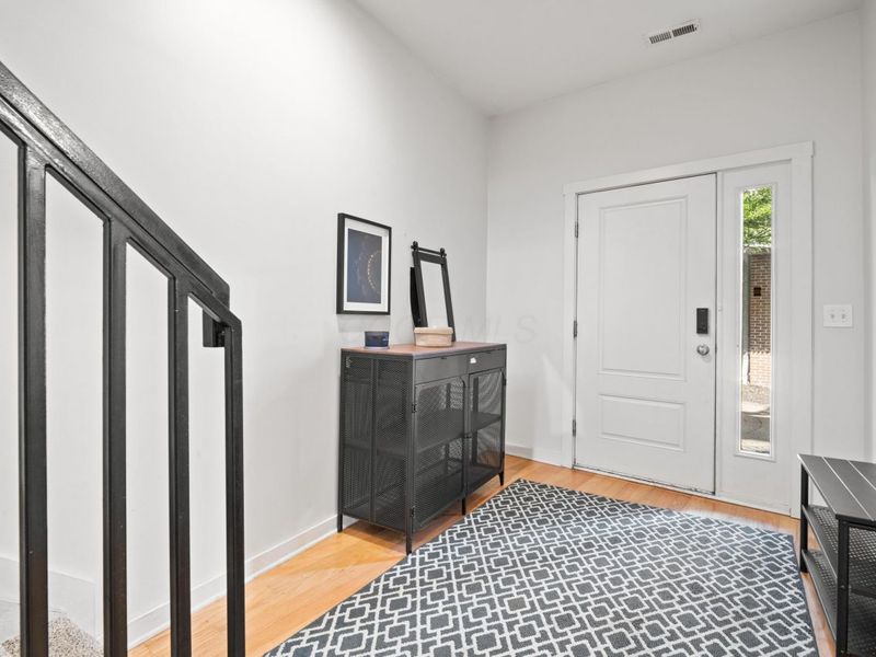 995 S Wall Street, Columbus, OH 43206 Photo 3