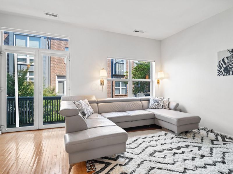 995 S Wall Street, Columbus, OH 43206 Photo 7