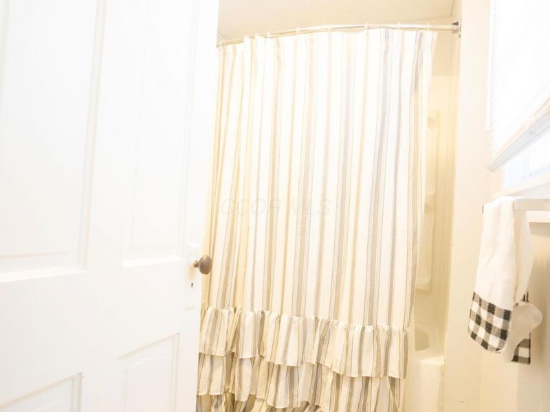 158 N Oak Street, London, OH 43140 Photo 22