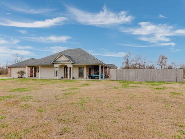 4632 Mckenzie Ln, Brusly, LA 70719