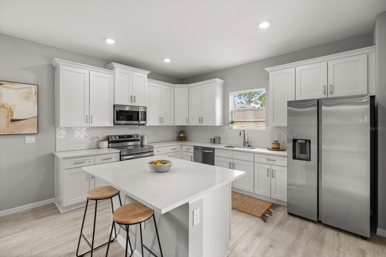 6956 San Bruno Drive, Sebring, FL 33872 Photo