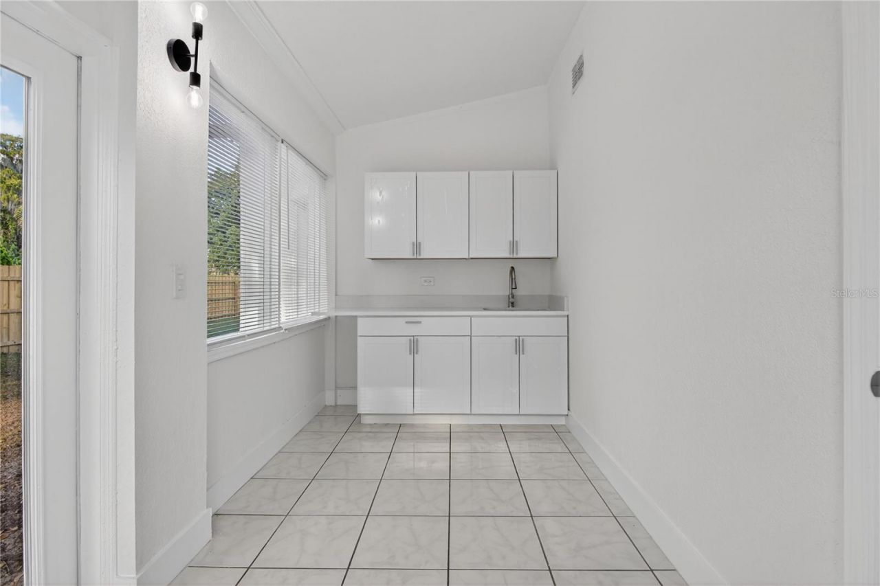 3833 Ironwedge Drive, Orlando, FL 32808 Photo