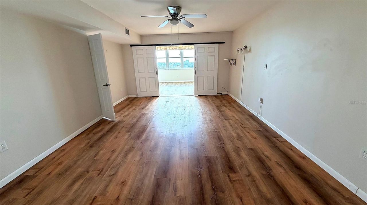 5130 Brittany Drive S, Unit 807, Saint Petersburg, FL 33715 Photo