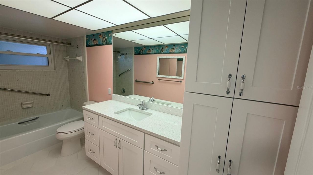 5130 Brittany Drive S, Unit 807, Saint Petersburg, FL 33715 Photo