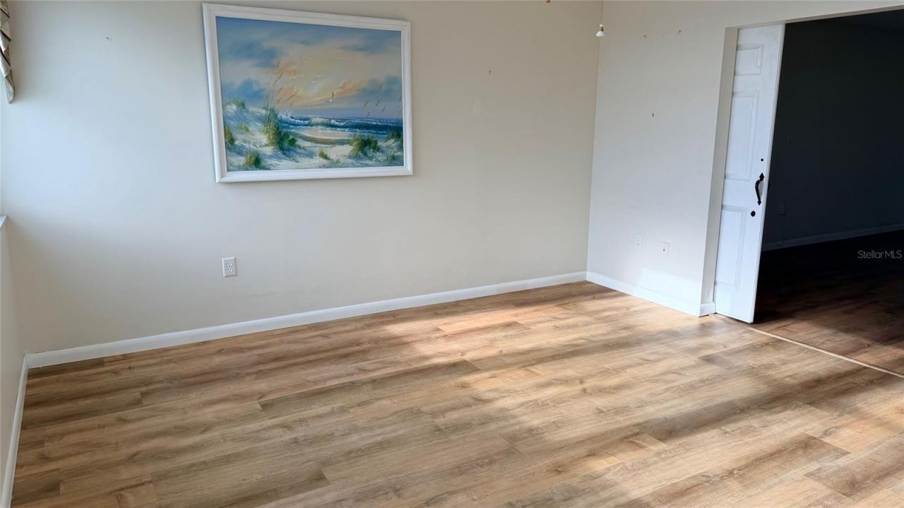 5130 Brittany Drive S, Unit 807, Saint Petersburg, FL 33715 Photo