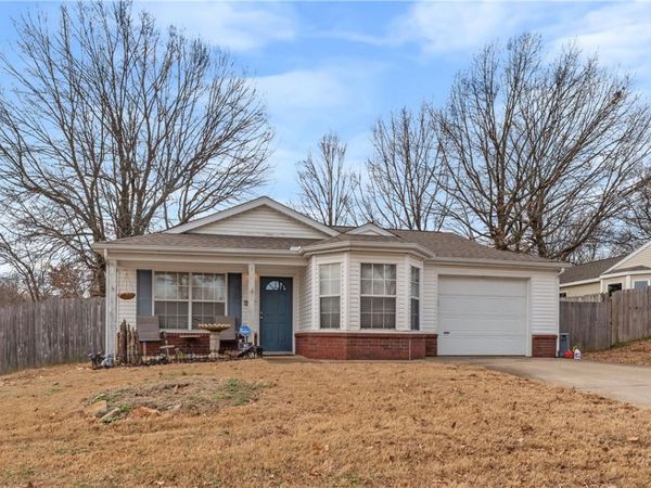 3089 W Wildflower Street, Fayetteville, AR 72704