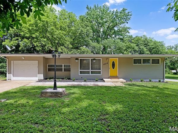 9614 Winkler Drive, St Louis, MO 63136