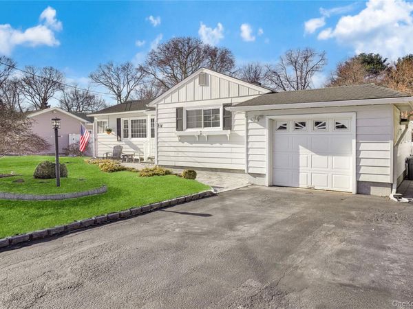 214 Avenue A, Ronkonkoma, NY 11779