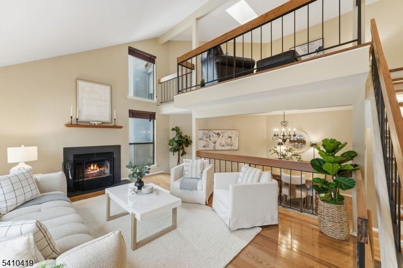 40 Chestnut Ct, Bernards, NJ 07920 Main Photo