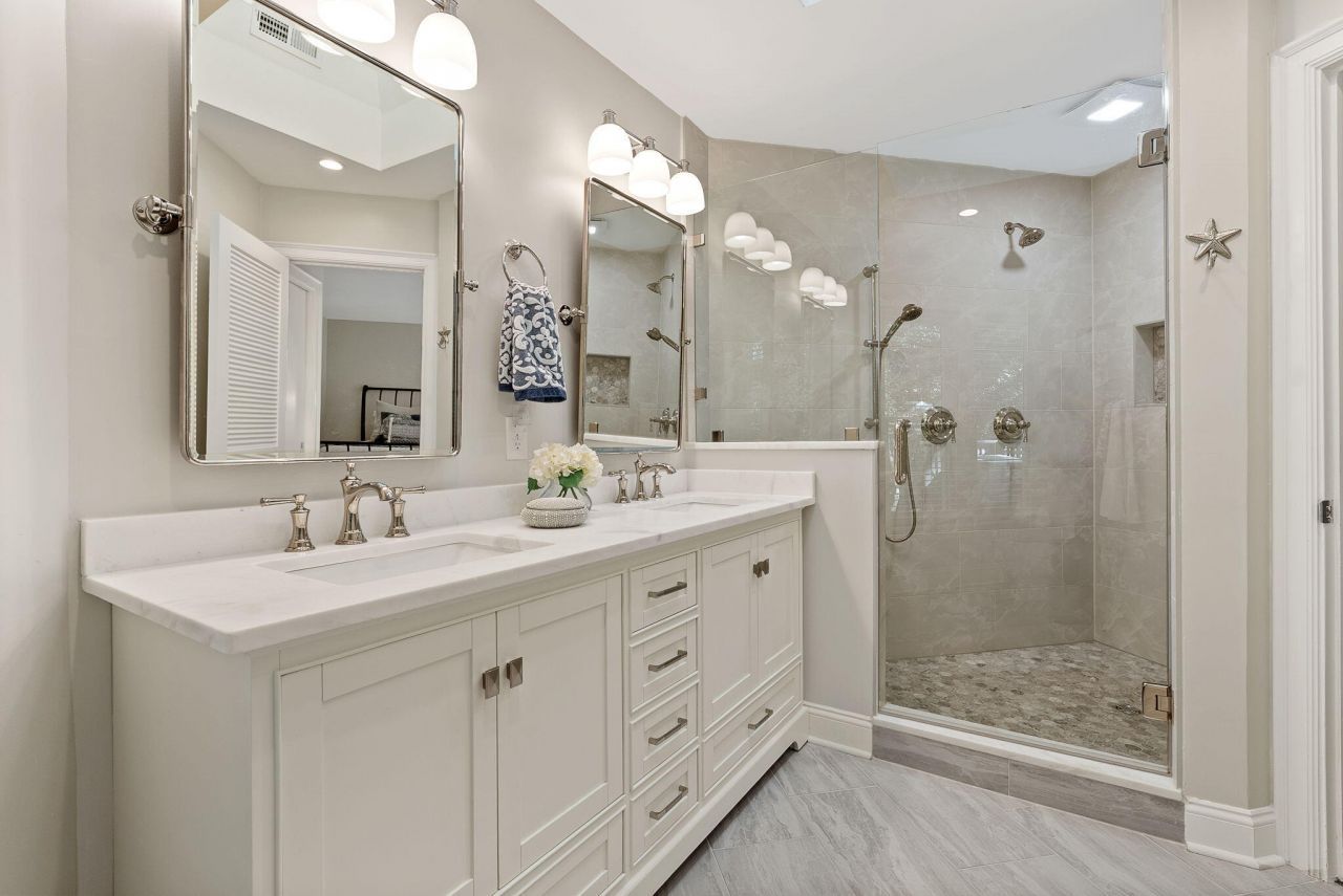 50 Crested Flycatcher Photo 26