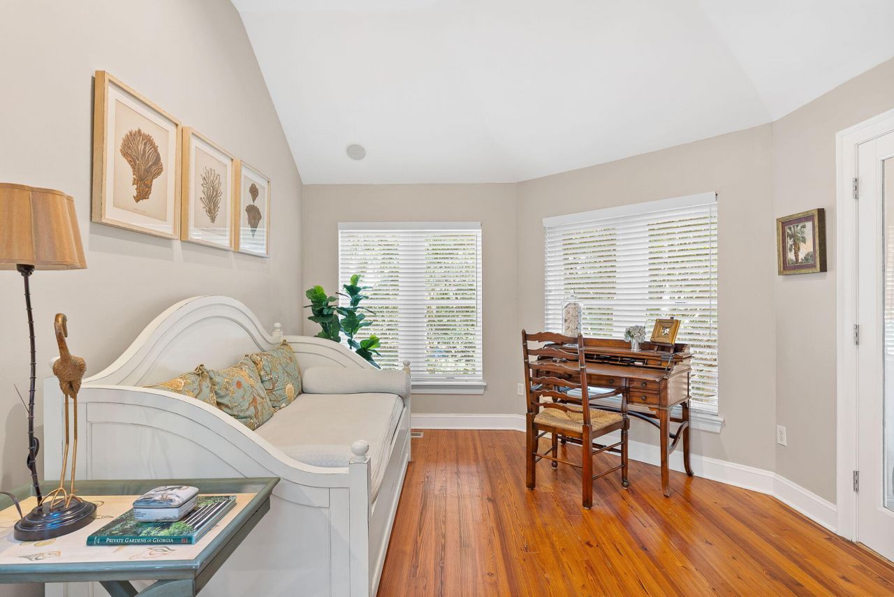 50 Crested Flycatcher Photo 38