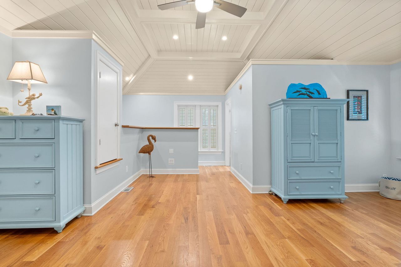 50 Crested Flycatcher Photo 43