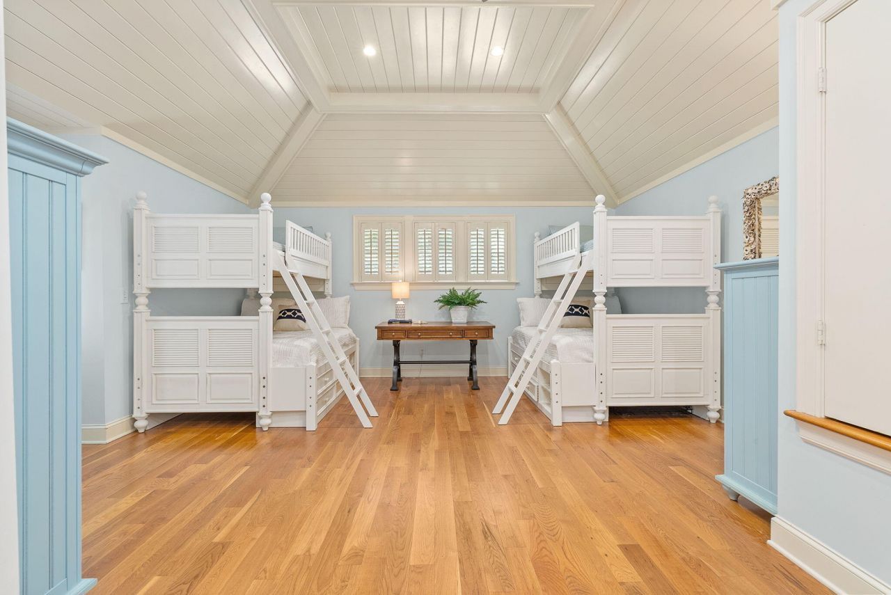 50 Crested Flycatcher Photo 44