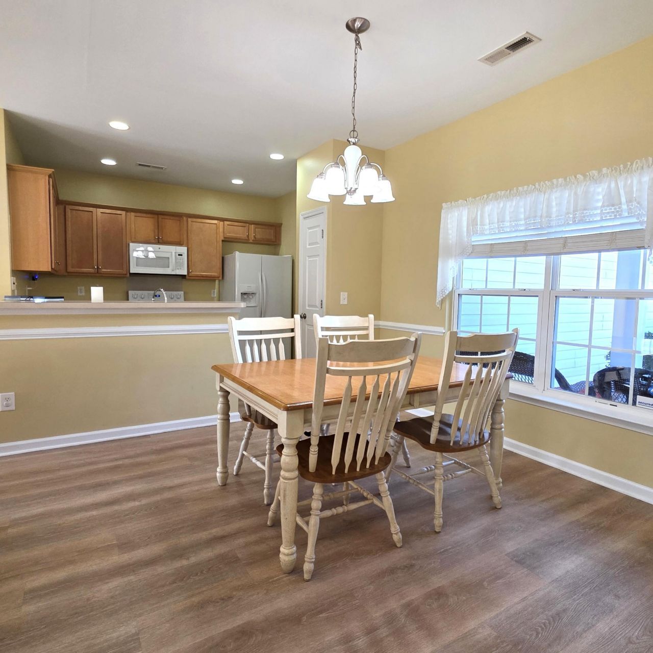 122 Cannonsmill Lane Photo 5