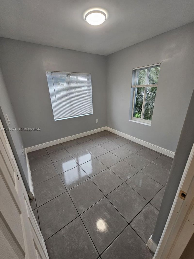 1128 NW 101st St , Miami, FL 33150 Photo