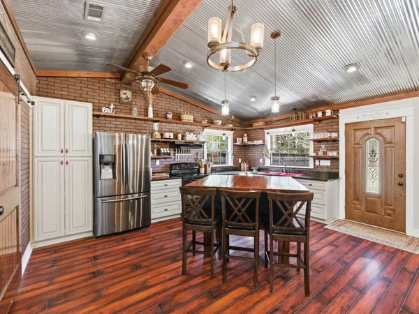 610 Jones Road, Crestview, FL 32536