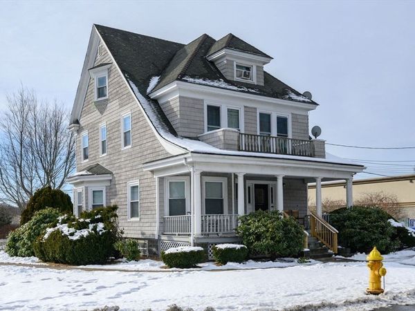 215 Market St, Rockland, MA 02370