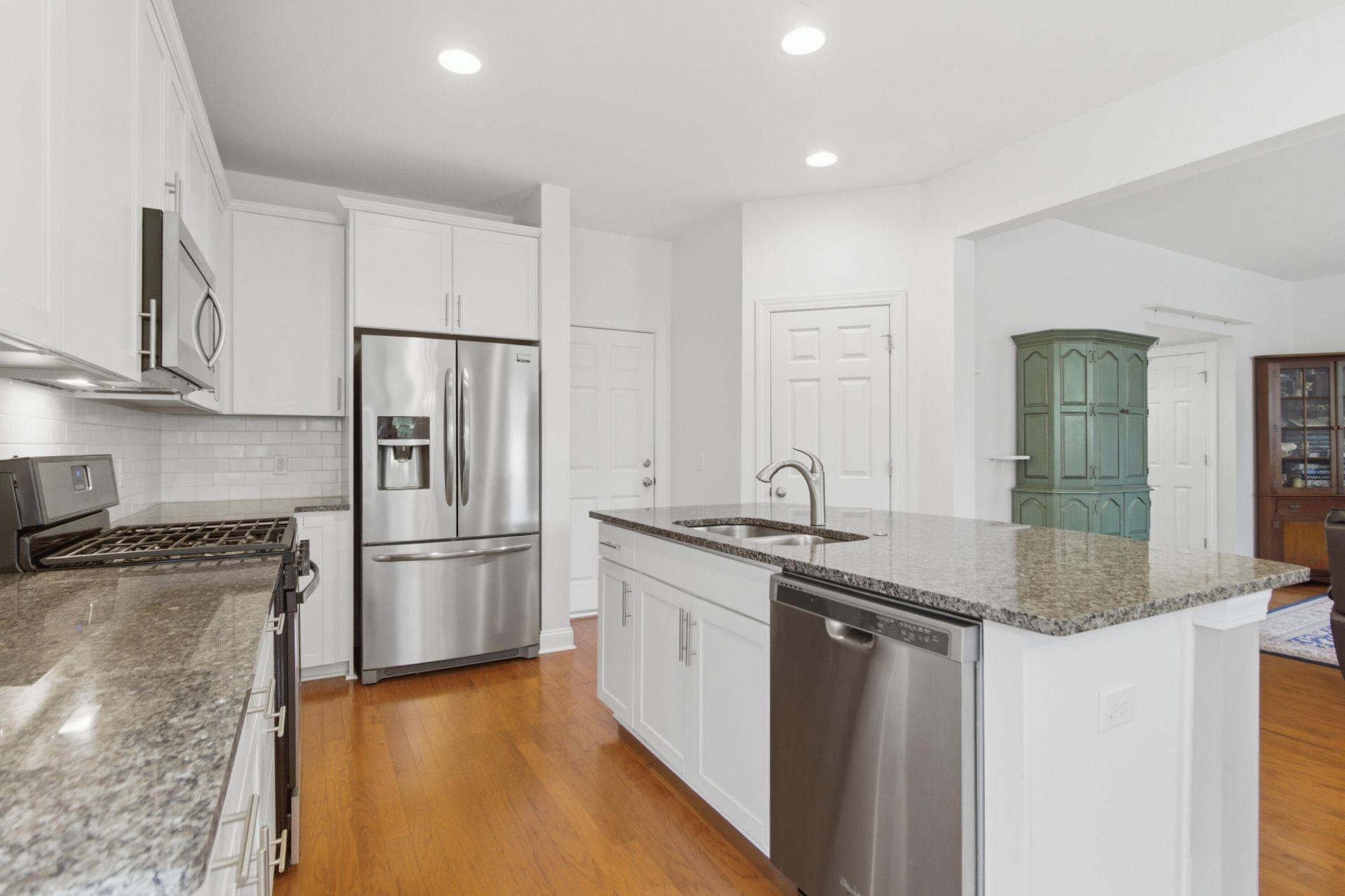 3056 Grand Bay Lane Photo 38