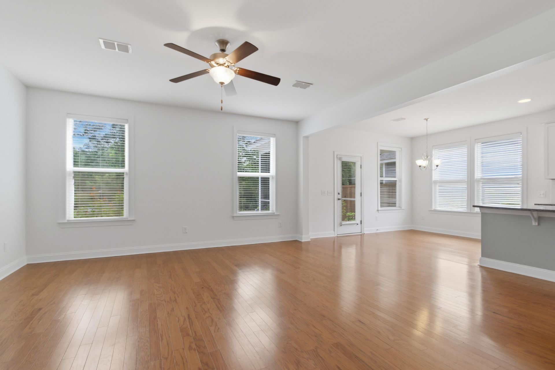 3056 Grand Bay Lane Photo 5