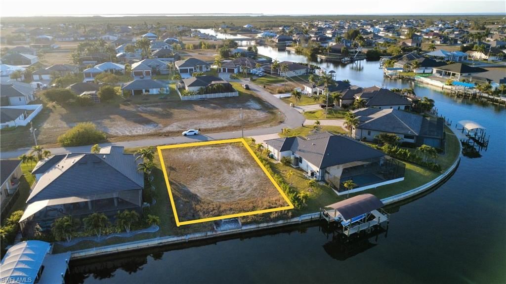 1247 NW 38th Ave , Cape Coral, FL 33993 Photo